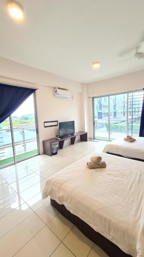 Aeropod Kk Corner Unit Near City And Airport 4 Pax Free Parking Kota Kinabalu Exterior foto